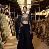 BLACK CAPE